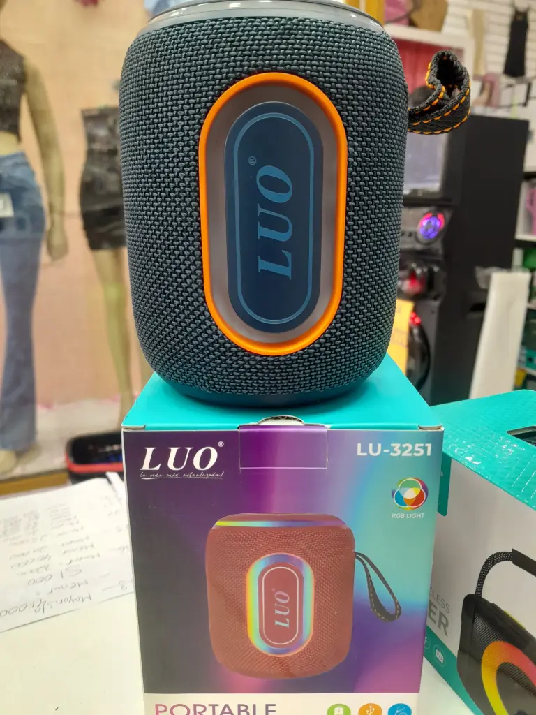 LU-3251 MINI SPEAKER CON LED