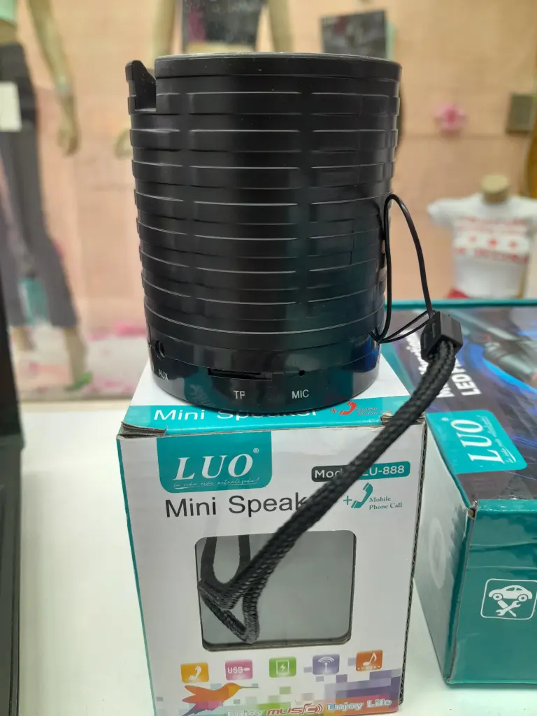 LU-888 MINI SPEAKER